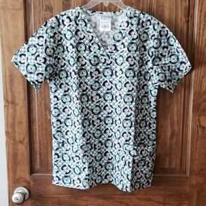 UA Women's Scrub Top Puppies Dogs Size Medium